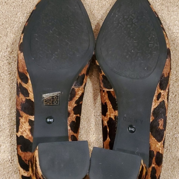 DKNY Leopard Print Low Heels - Picture 4 of 6